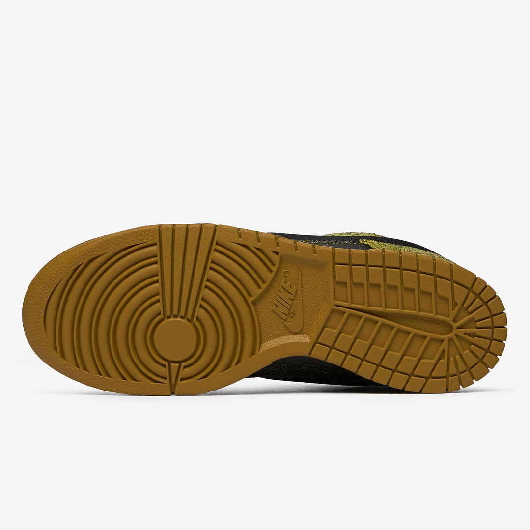 Nike Dunk Low Retro QS Halloween Skull 5