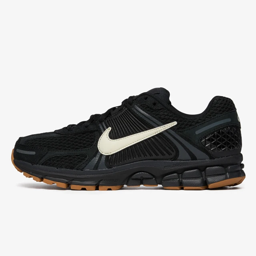 Nike Zoom Vomero 5 Black Gum 1