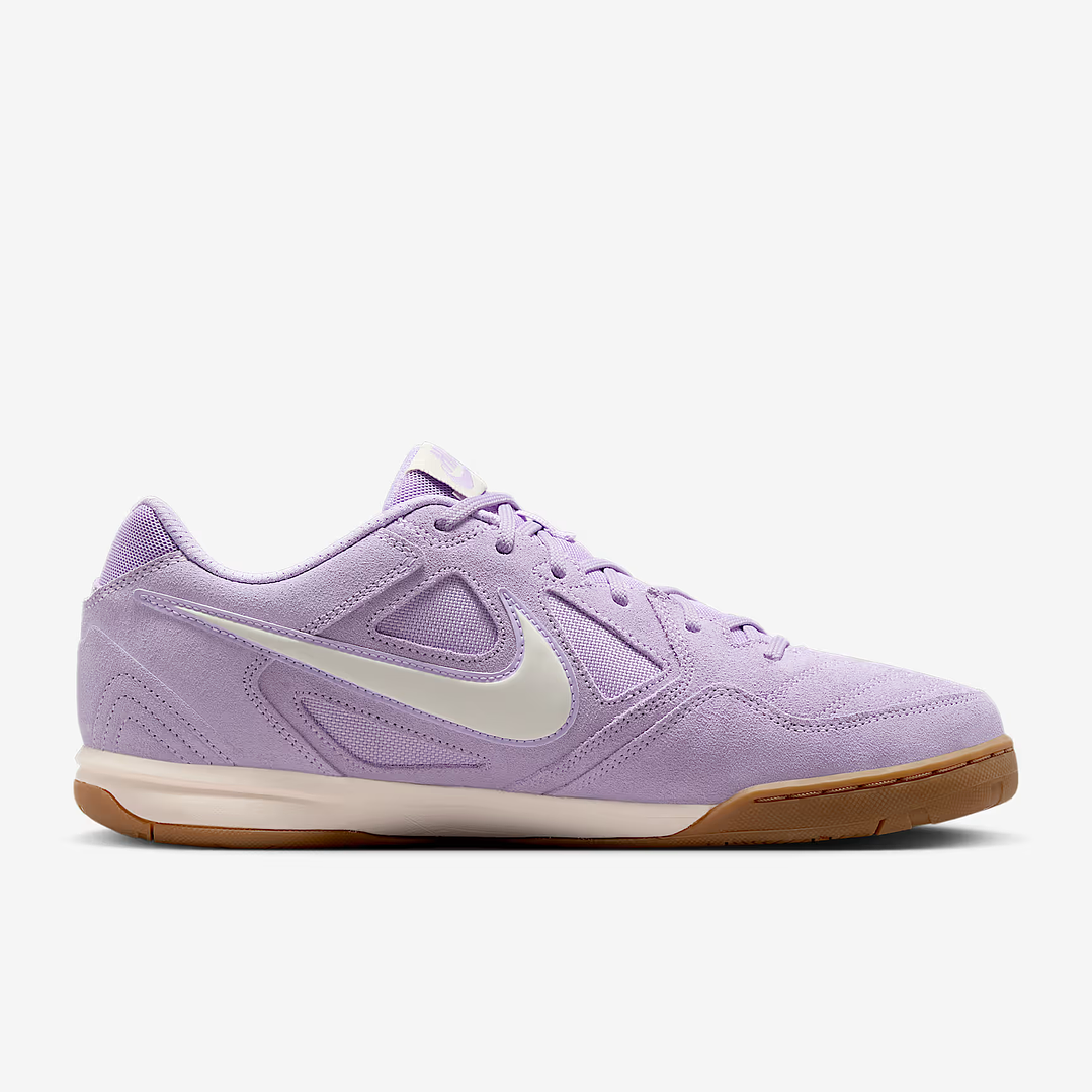 Nike Gato IC 3