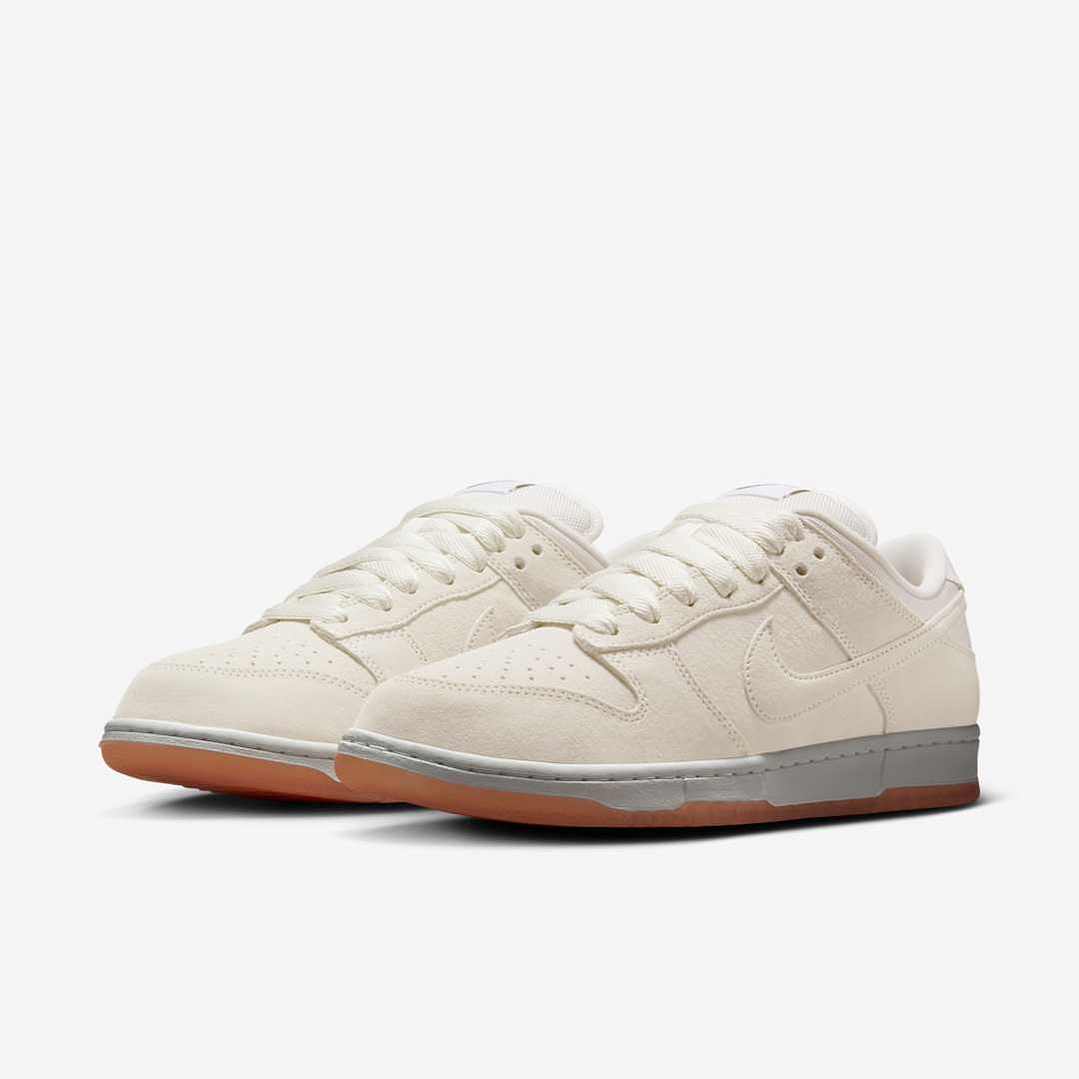 Nike SB Dunk Low Pro B Pale Ivory 2