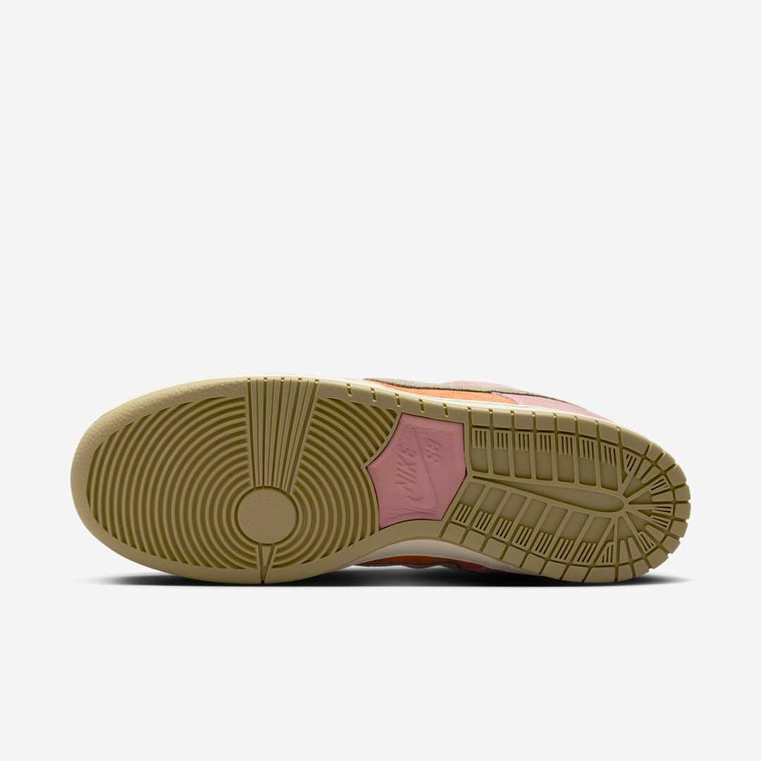 Nike SB Dunk Low Red Stardust 5