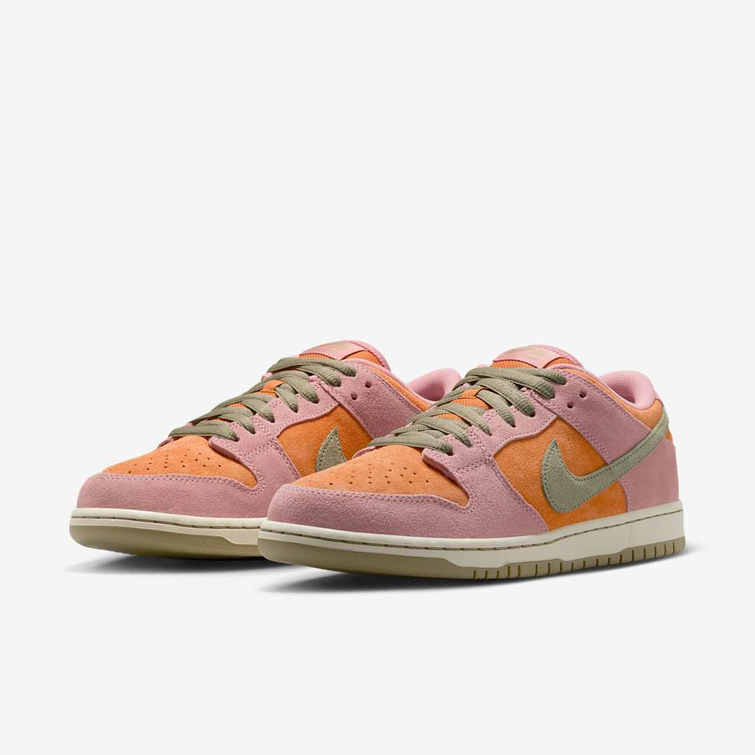 Nike SB Dunk Low Red Stardust 2