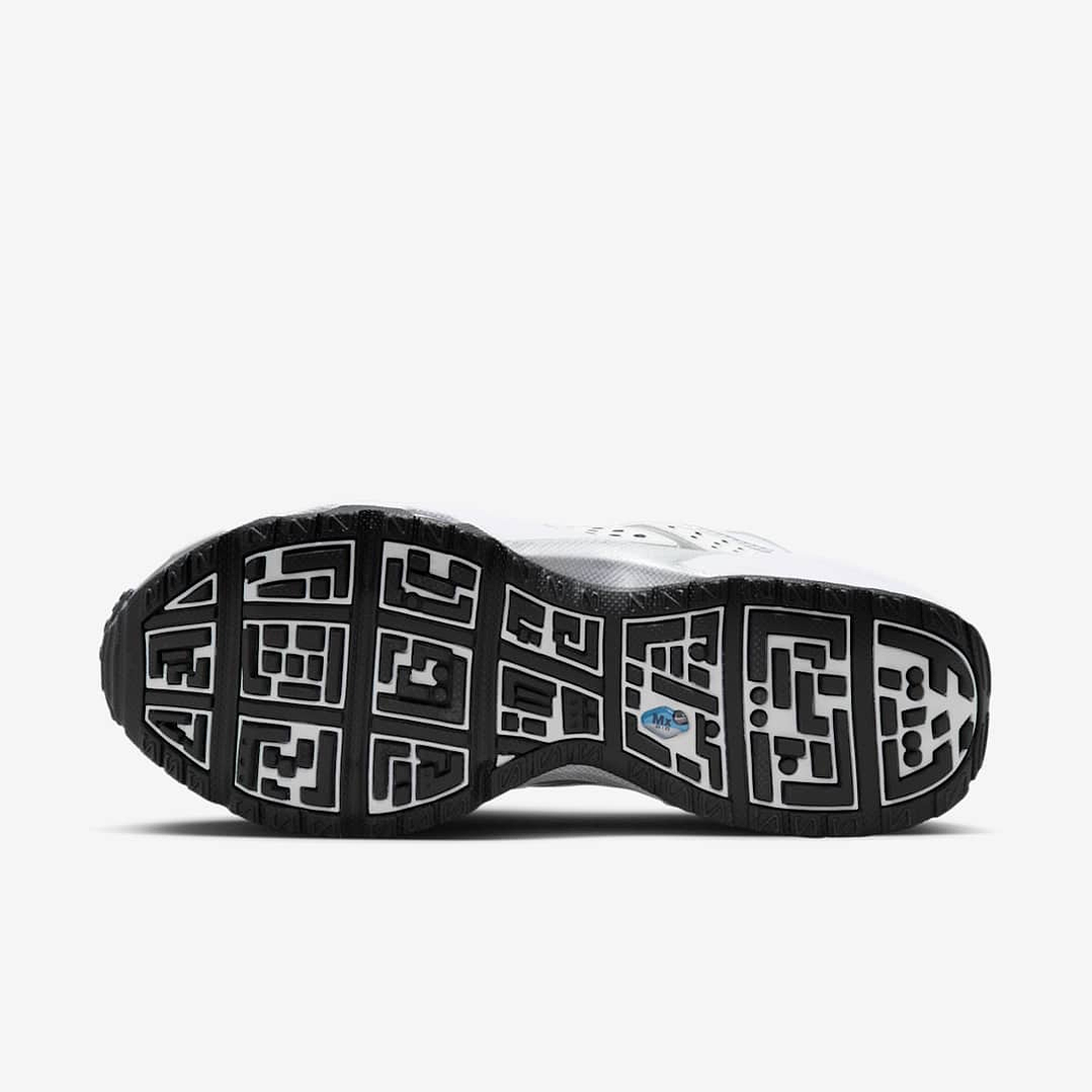 Nike Air Max Sunder SE White Metallic Silver (Women's) 4