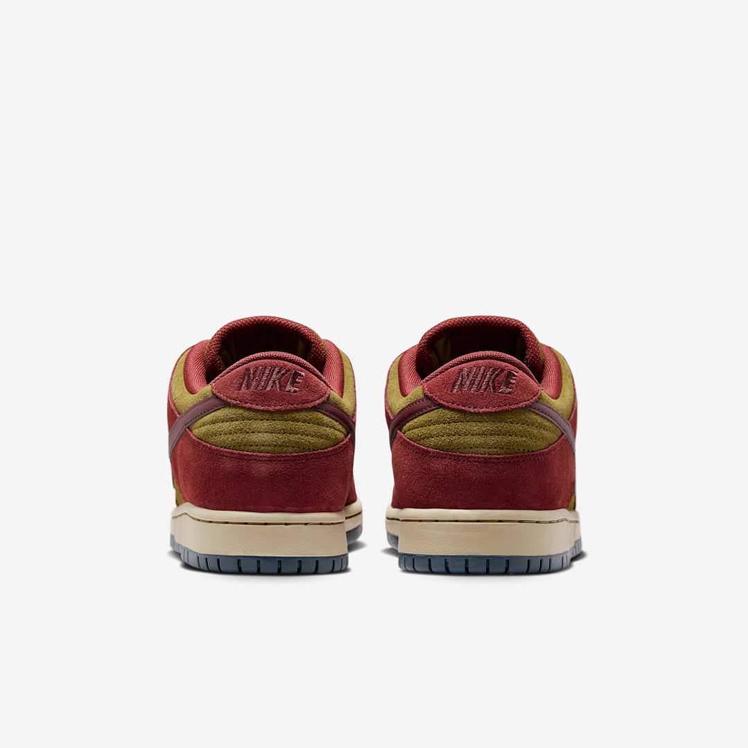 Nike SB Dunk Low Dark Team Red Olive Flak 4
