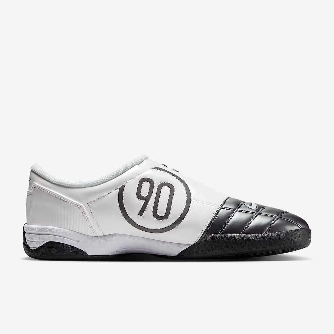 Nike Total 90 IC 3