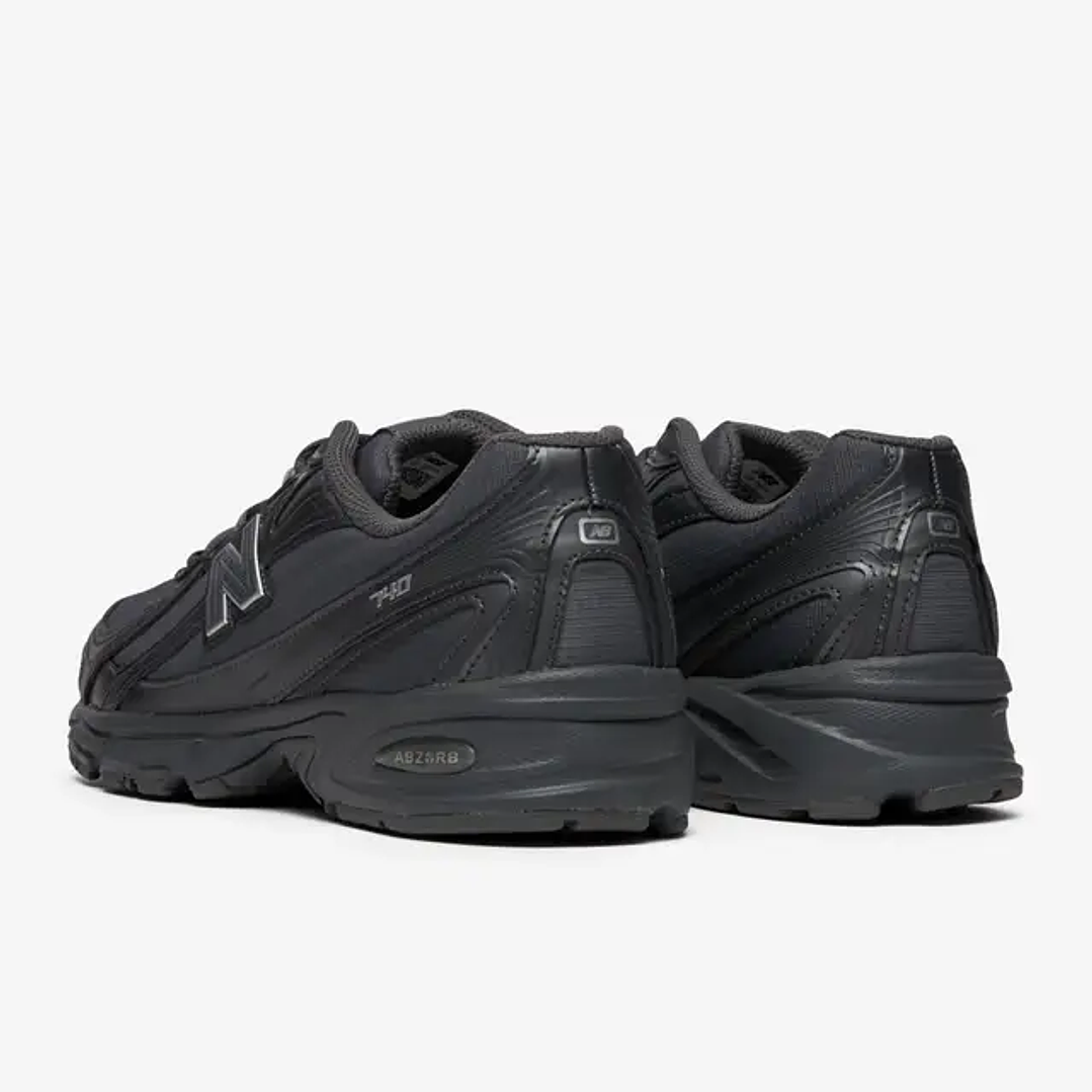 New Balance 740v2 3