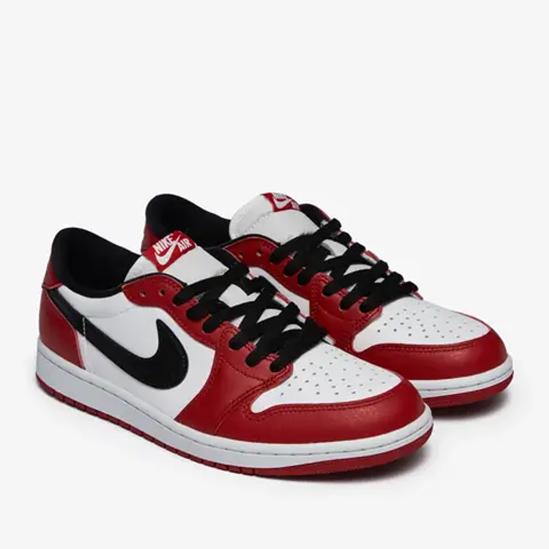 Jordan 1 Retro Low OG Chicago 4