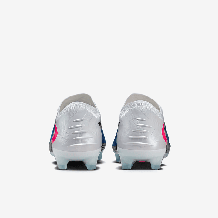 Nike Phantom 6 Low Elite FG 5