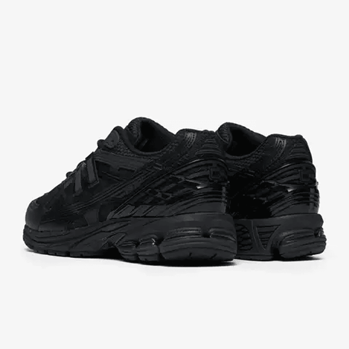 New Balance 1906U Triple Black 2