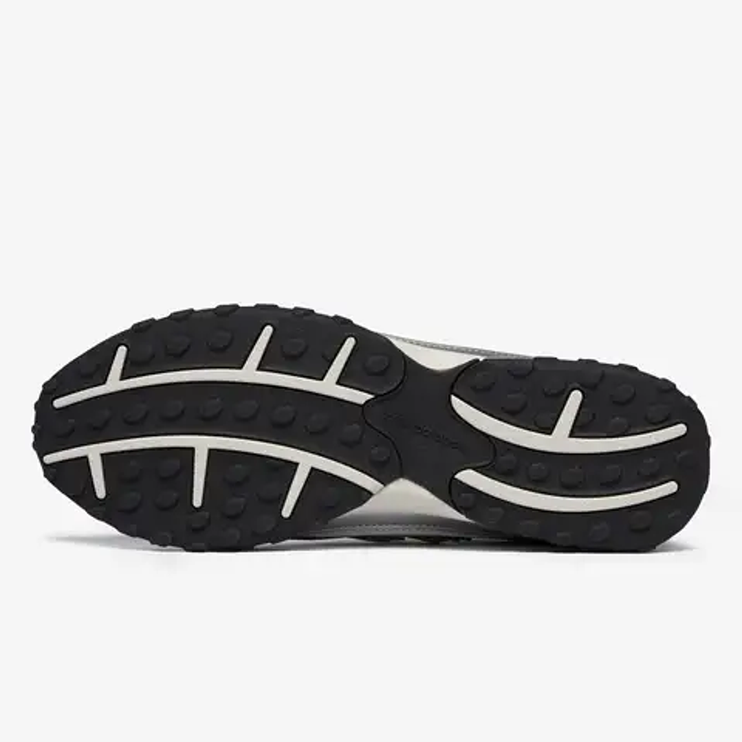 New Balance 204L Light Silver Metallic 2