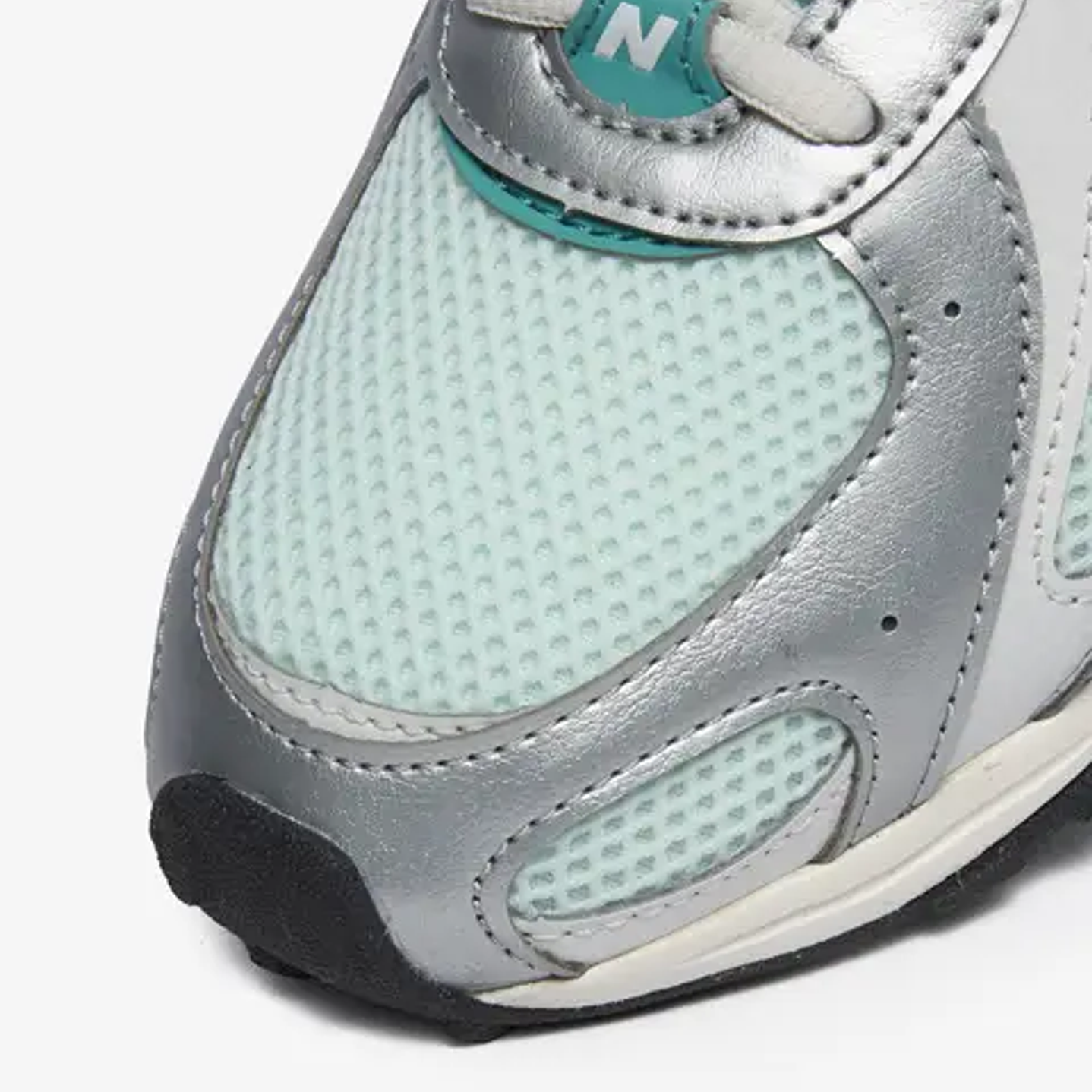 New Balance 204L Light Silver Metallic 5