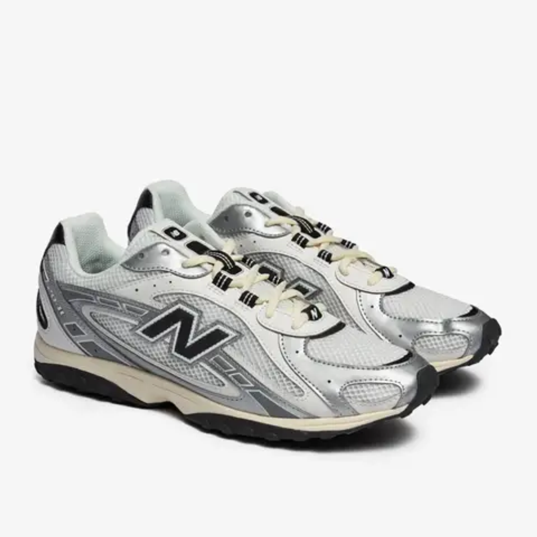 New Balance 204L Silver Metallic Black 3