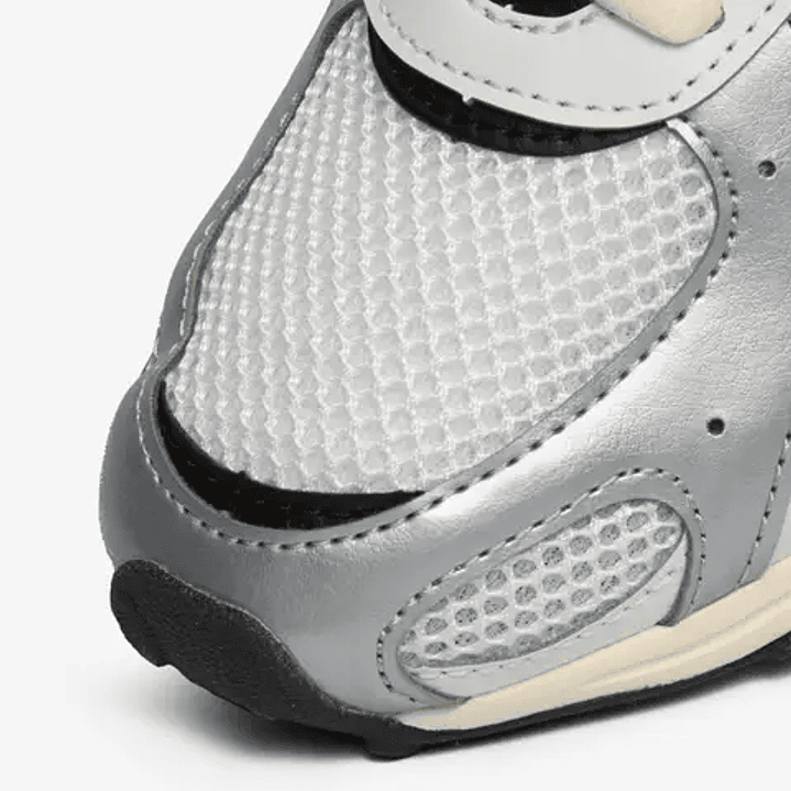 New Balance 204L Silver Metallic Black 4