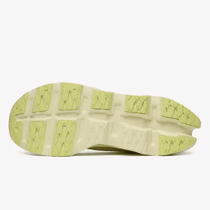 On Running Cloudmonster 3 Limelight Seedling 3