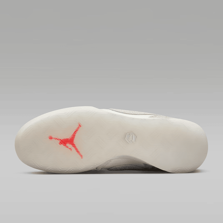 Jordan Tiempo Streetgato SE 4