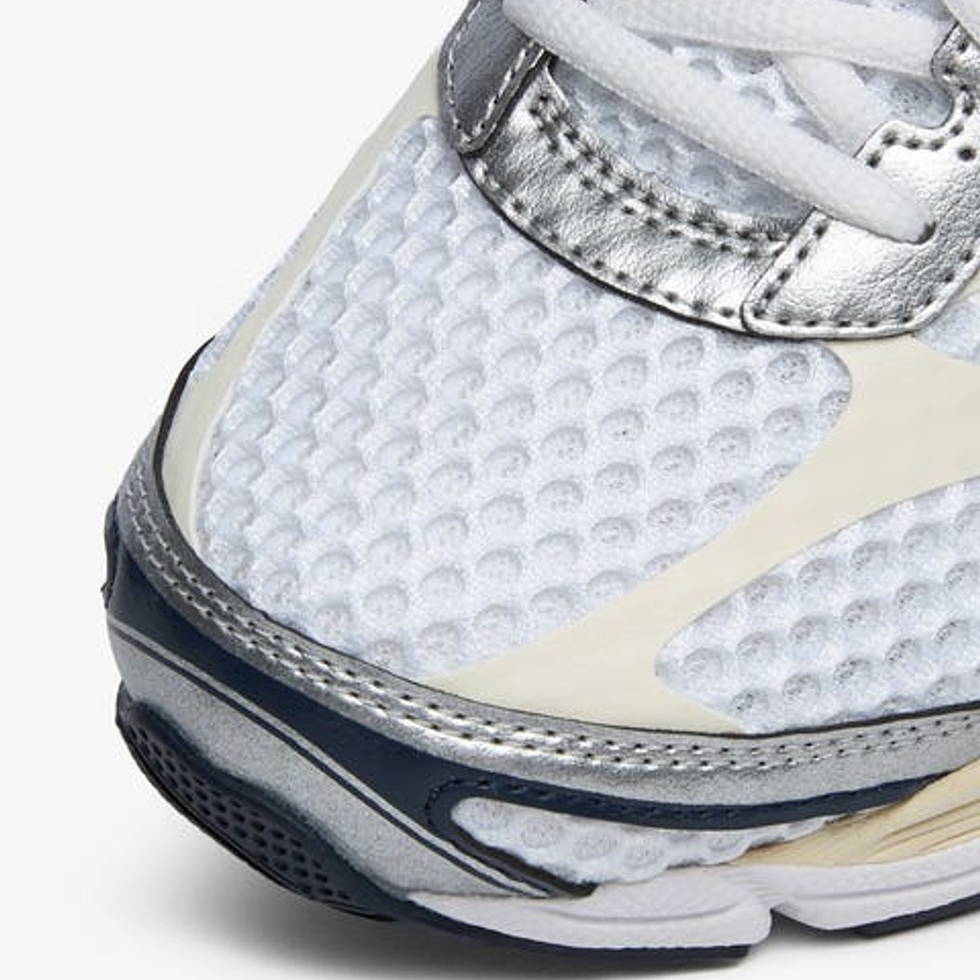 ASICS Gel-Cumulus 16 White Midnight 5