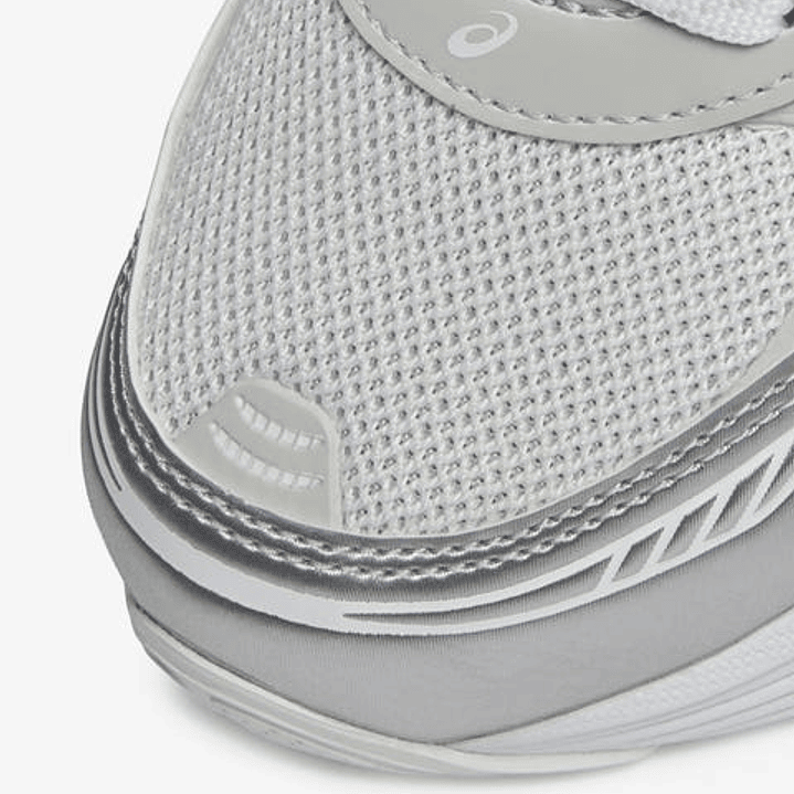 ASICS Gel-Kinetic Fluent White 4