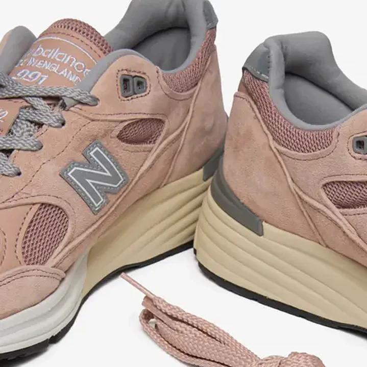 New Balance 991v2 MiUK Mahogany Rose 4