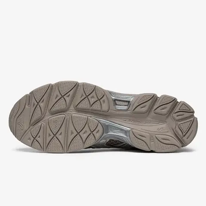 ASICS Gel-Cumulus 16 Cream Clay Grey 5
