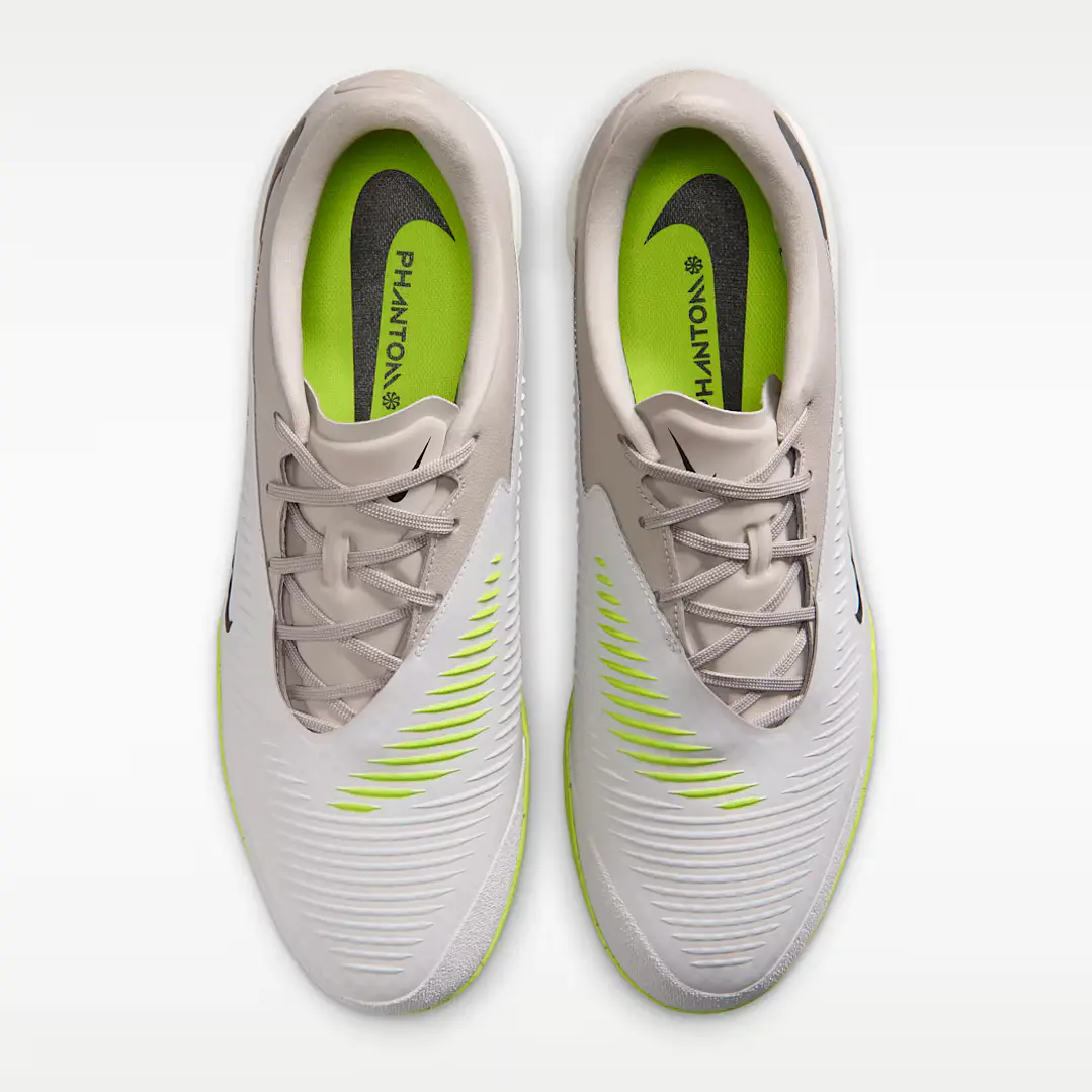 Nike Phantom 6 Low Academy IC 5