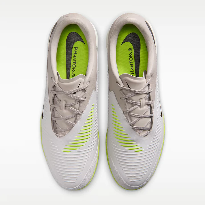 Nike Phantom 6 Low Academy IC 5