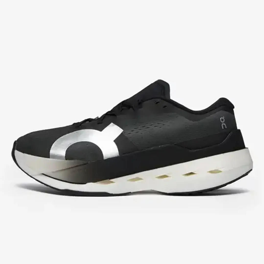 On Cloudboom Max Black 1