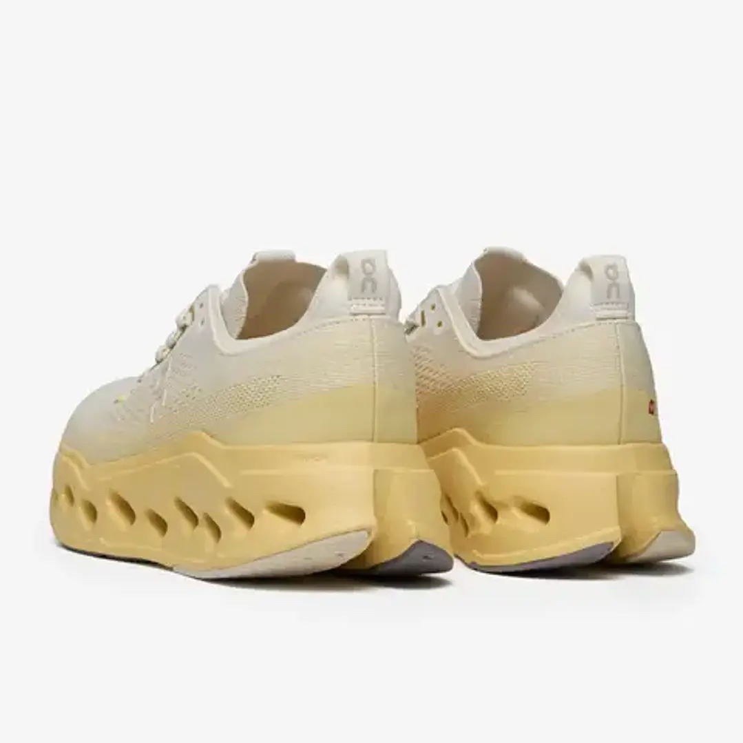 On Cloudsurfer Max Amarelo Pastel 4