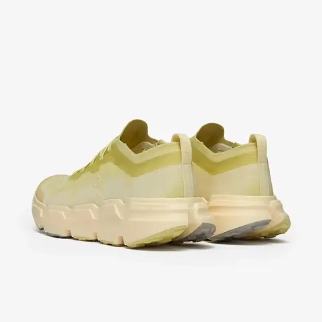 On Women's Cloudsoma Acacia Lychee 4