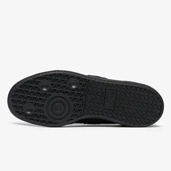adidas BW Army Triple Black 5