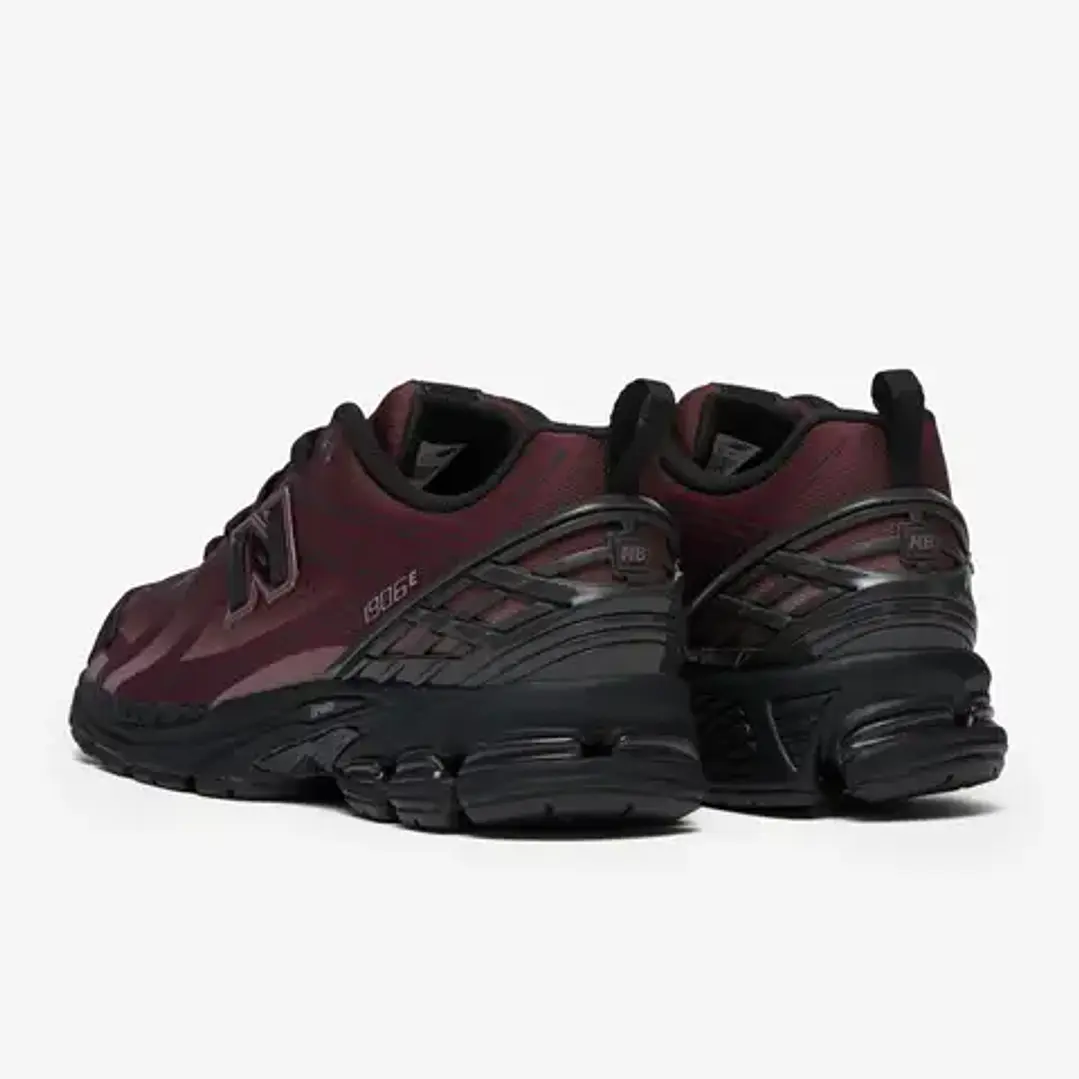 New Balance 1906E Bodeaux 4