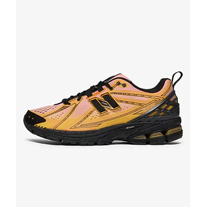 New Balance 1906E Amber Haze Black