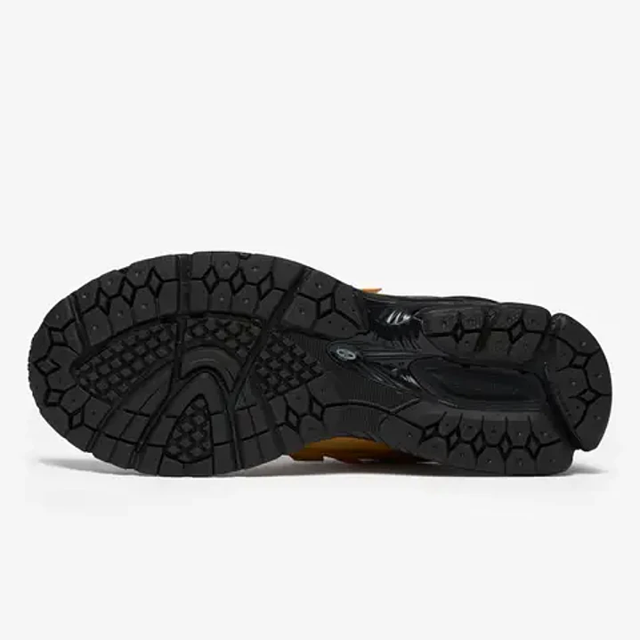 New Balance 1906E Amber Haze Black 5