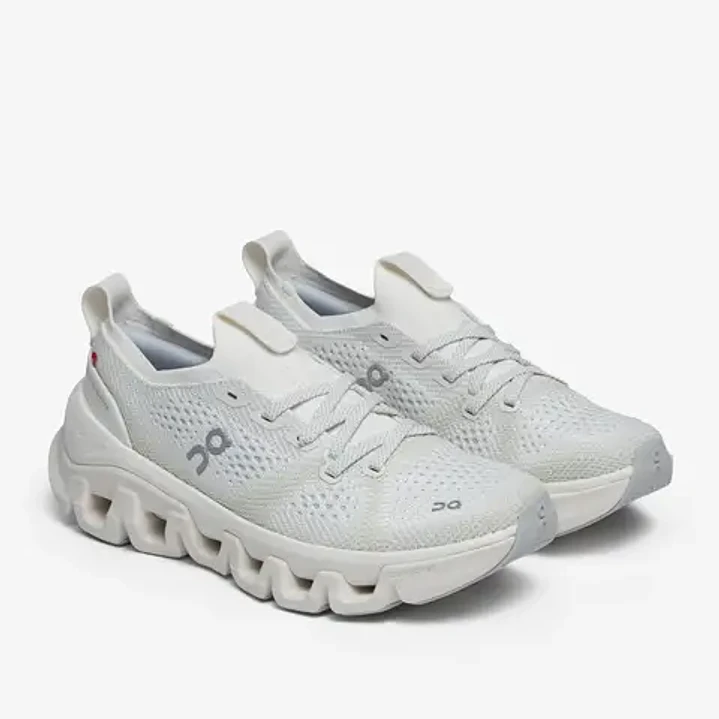 On Cloud X Tempo Ivory/Ice 2
