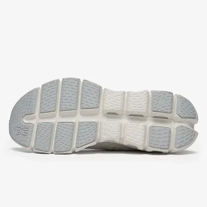On Cloud X Tempo Ivory/Ice 4