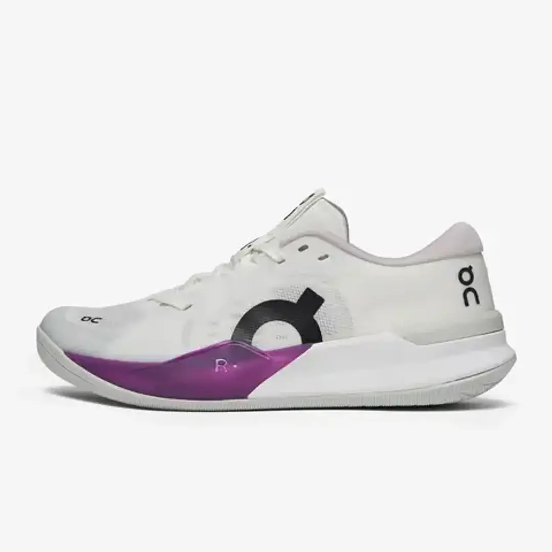 On The Roger Pro 3 White/Muscadine 1