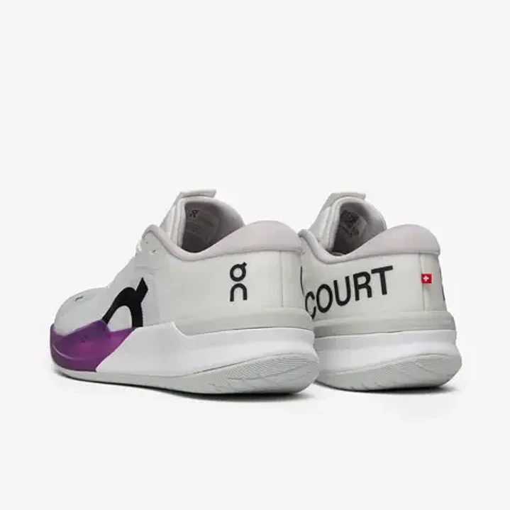 On The Roger Pro 3 White/Muscadine 4