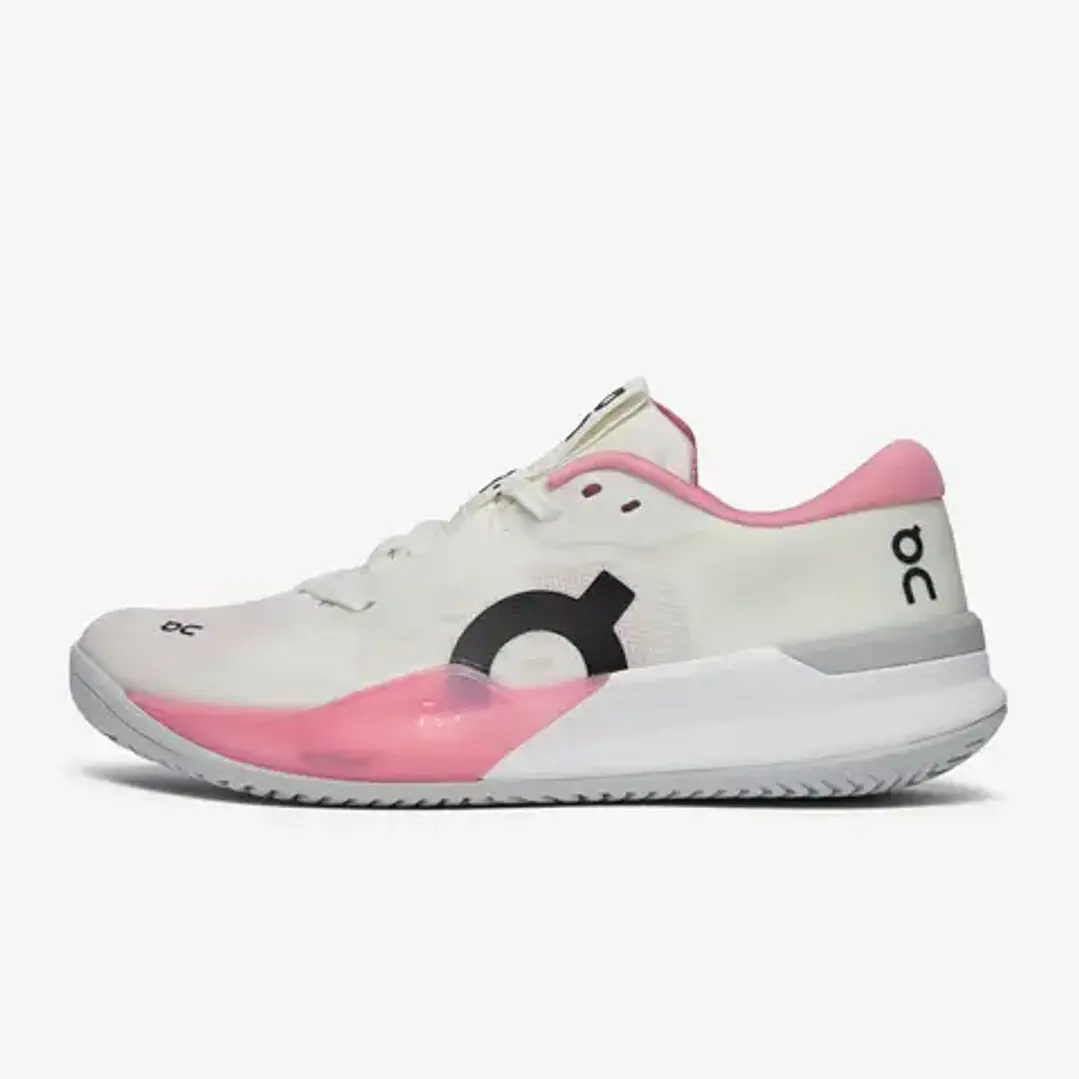 On The Roger Pro 3 Clay Ivory/Magnolia 1