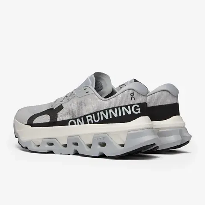 On Cloudmonster 3 Hyper Glacier/Black 4