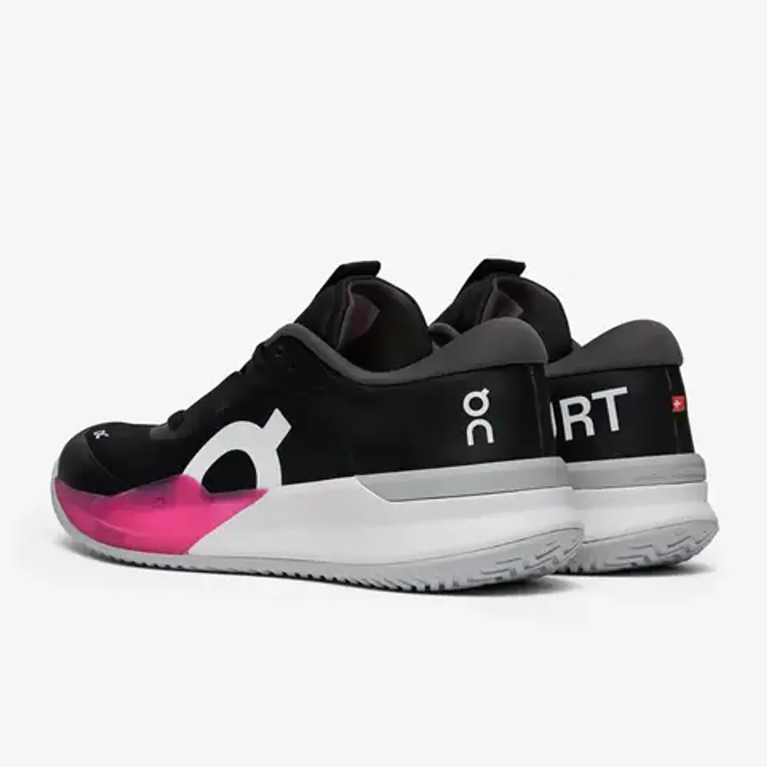 On The Roger Pro 3 Clay Black Pink 4