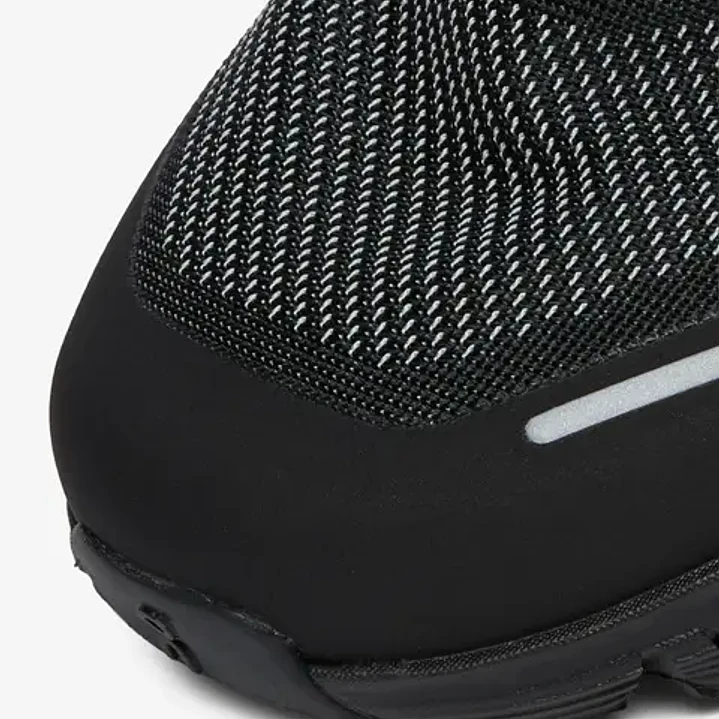On Running Cloud 6 Versa Black Eclipse (Women's) 3