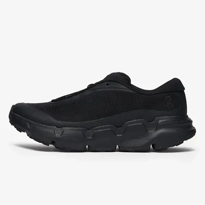 On Cloudsoma Hike Black 1