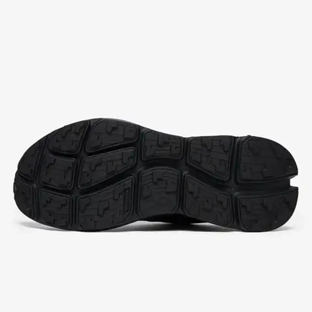 On Cloudsoma Hike Black 5