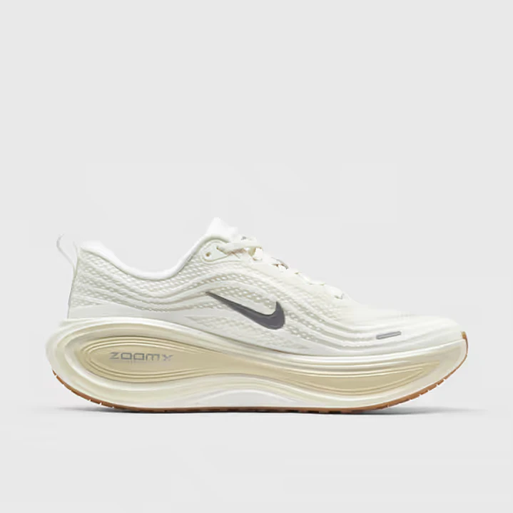 Nike VOMERO PLUS ESS 3