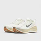 Nike VOMERO PLUS ESS - thumbnail 4