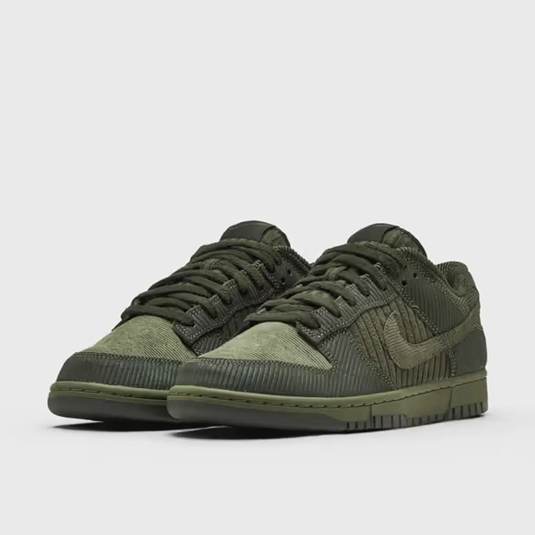 Nike DUNK LOW RETRO PREMIUM 4