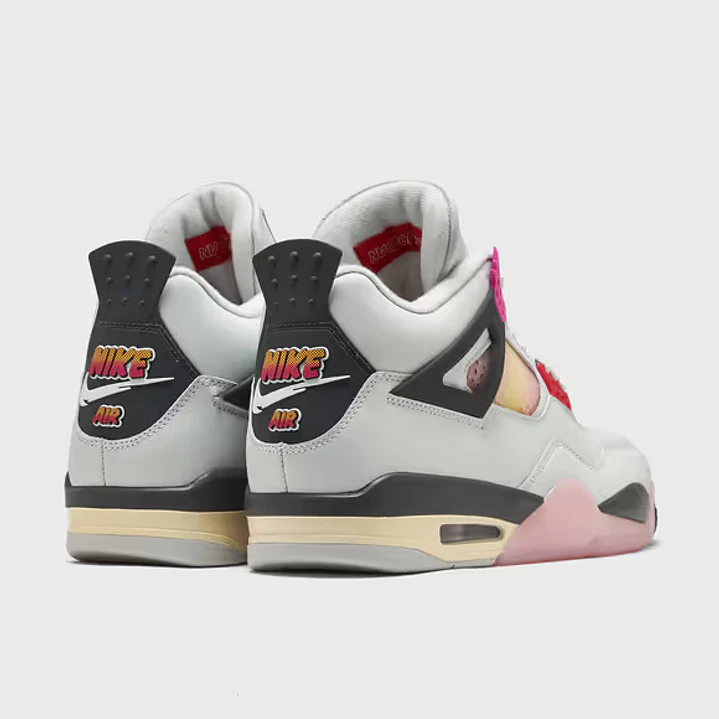 Jordan 4 RETRO COMIC 2