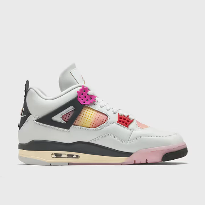 Jordan 4 RETRO COMIC 3