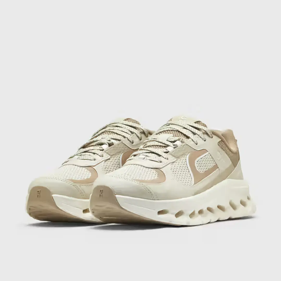 On Running Cloudtilt Arc Grain Ivory (Women's) 4