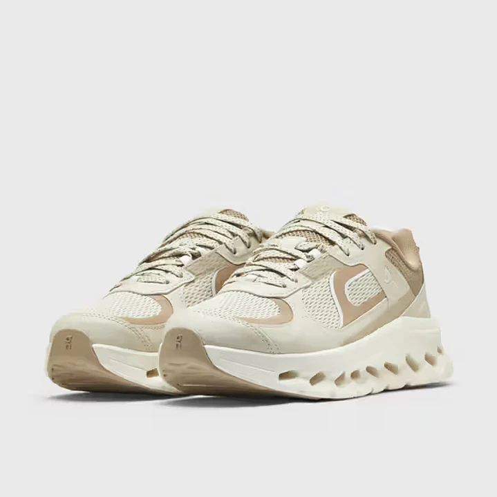 On Running Cloudtilt Arc Grain Ivory (Women's) 4