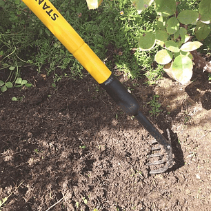 Cultivador Stanley 5 Ptas Mgo. Telescopic.